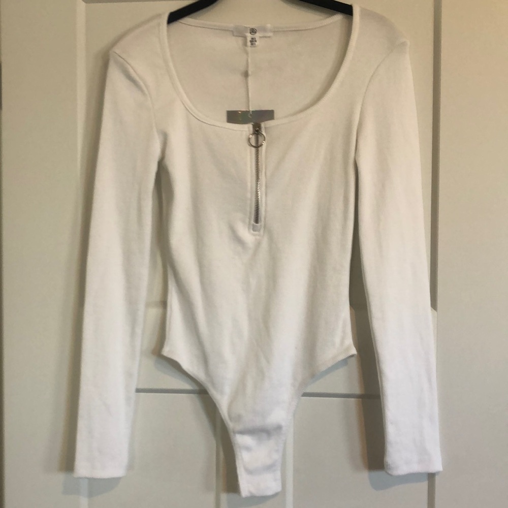 Misguided Zip front scoop neck rib bodysuit,NWT